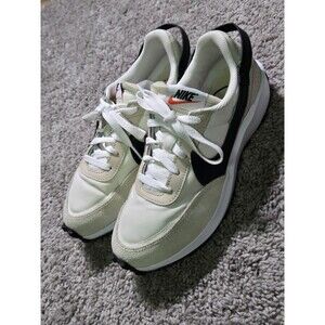 Nike Waffle Debut Sneaker Tennis Shoes Cream Black Women's Size 7.5 like new